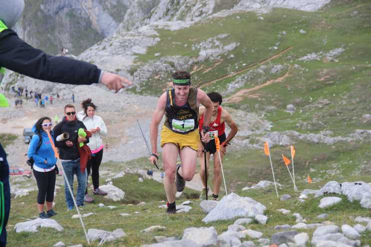 Láriz gana a Crespo al sprint el V Km Vertical® Fuente Dé 2014