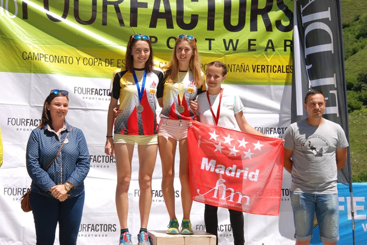 Junior femenino-Laia Aguilar, María Beringues, Lara Cerezo