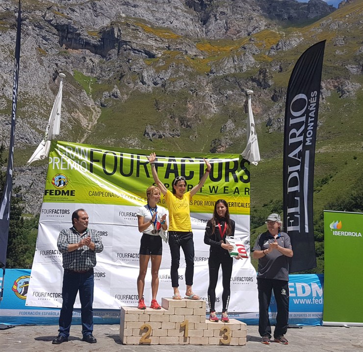 Senior femenino-Maite Maiora, Paula Cabrerizo, Vanesa Ortega